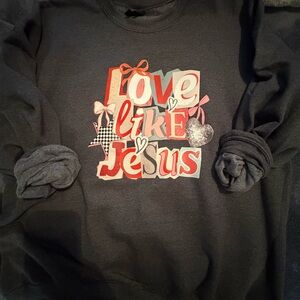 Love Like Jesus Graphic Sweatshirt